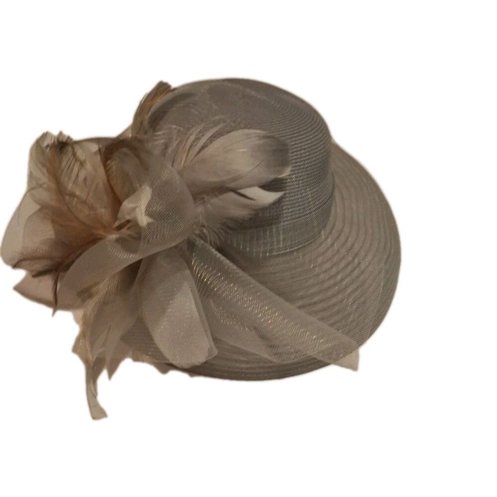 Fine Millinery August Accessories Hat Womens OS Gray Feather Wide Brim Derby Sun